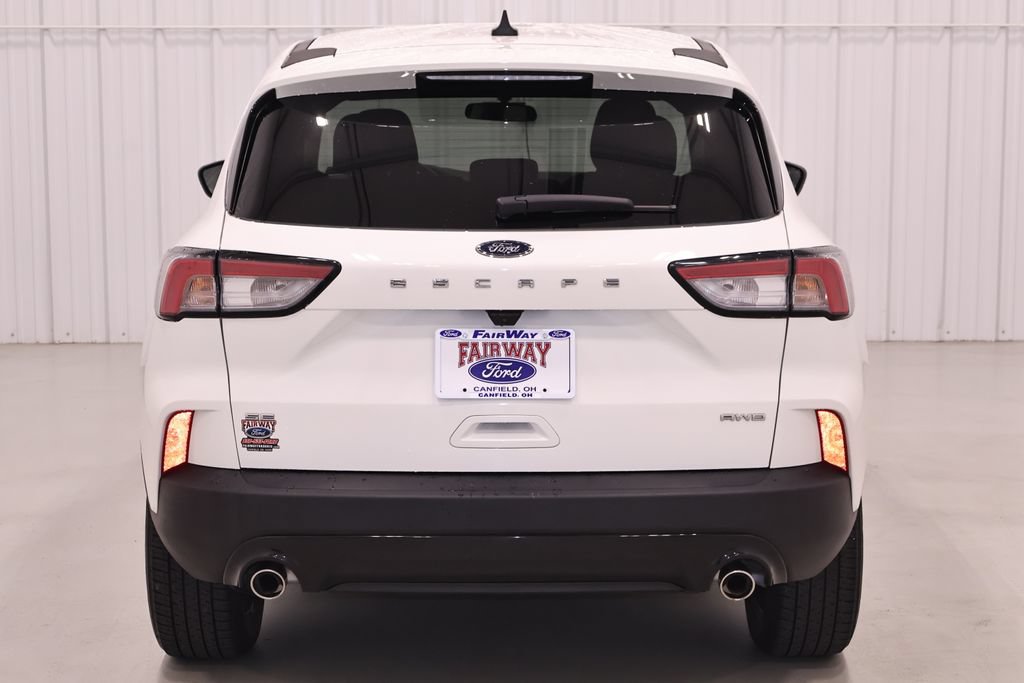 Certified 2022 Ford Escape SE w/ SE Sport Appearance Package AWD/4WD image 9
