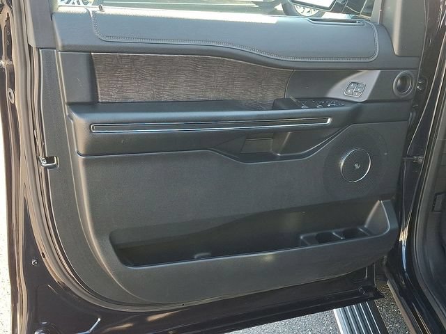 Certified 2021 Ford Expedition Limited w/ Cargo Package AWD/4WD image 16