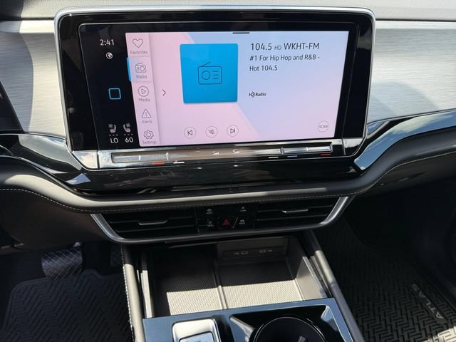 Used 2024 Volkswagen Atlas Cross Sport SE AWD/4WD image 19