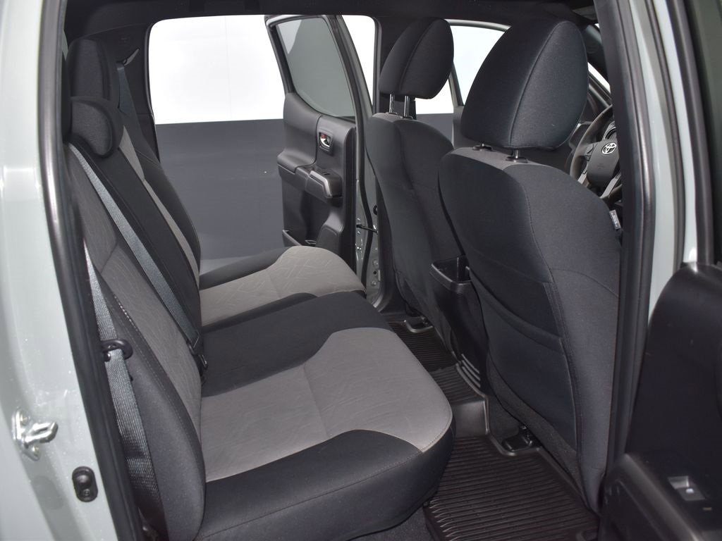 Used 2023 Toyota Tacoma TRD Sport w/ Technology Package image 14