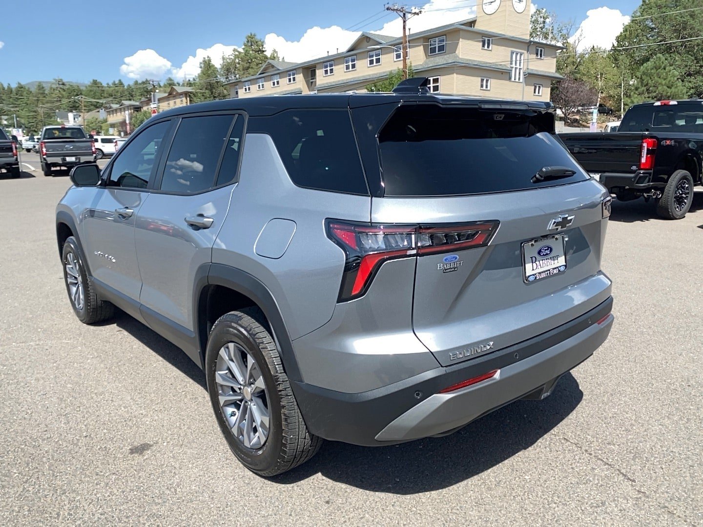 Used 2026 Chevrolet Equinox LT w/ Safety and Technology Package FWD image 7