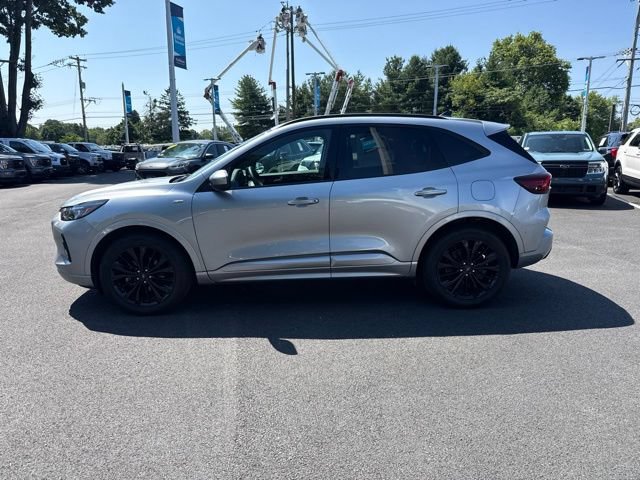 Certified 2023 Ford Escape ST-Line Elite AWD/4WD image 5