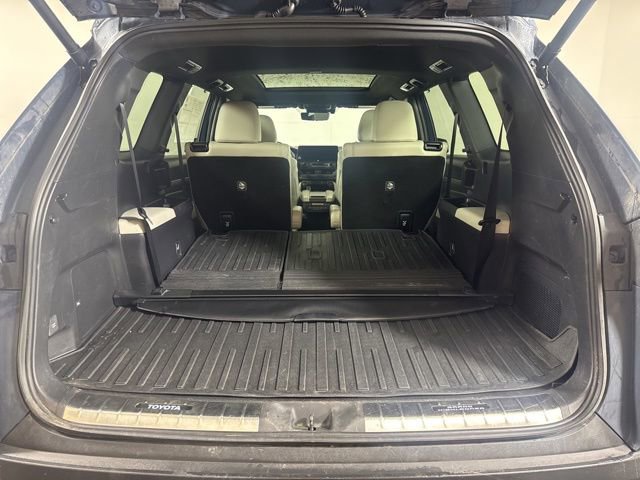 Used 2024 Toyota Grand Highlander AWD Hybrid image 23