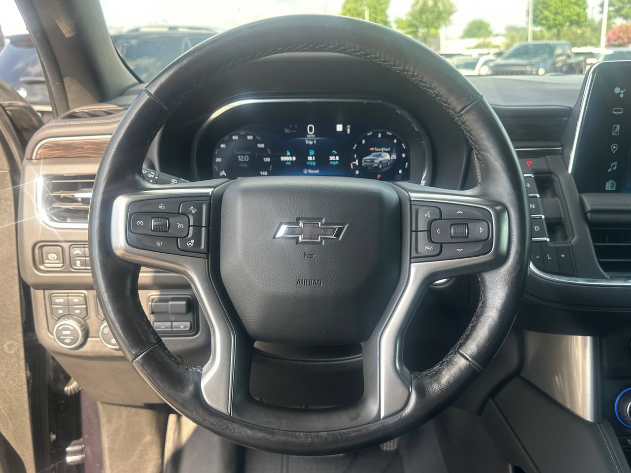 Used 2022 Chevrolet Tahoe Z71 w/ Z71 Off-Road Package AWD/4WD image 26