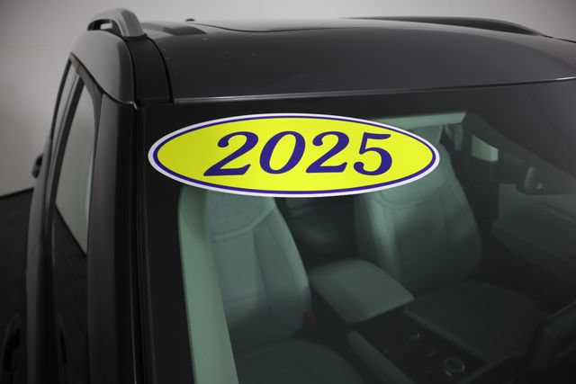 Certified 2025 Ford Explorer Platinum w/ Ultimate Package AWD/4WD image 12