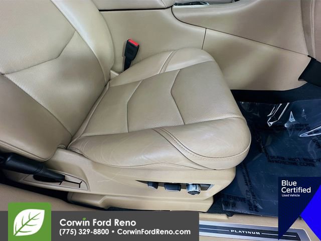 Used 2018 Cadillac Escalade Platinum AWD/4WD image 35