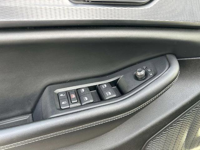 Used 2023 Jeep Grand Cherokee Altitude AWD/4WD image 25