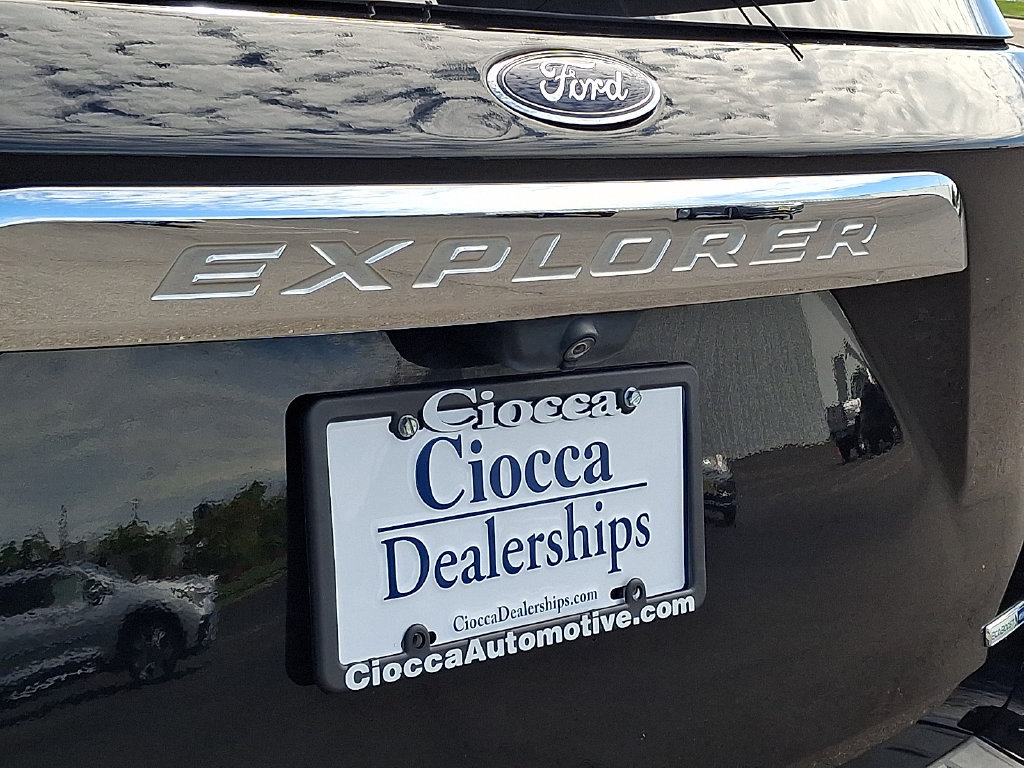 Certified 2020 Ford Explorer XLT AWD/4WD image 32