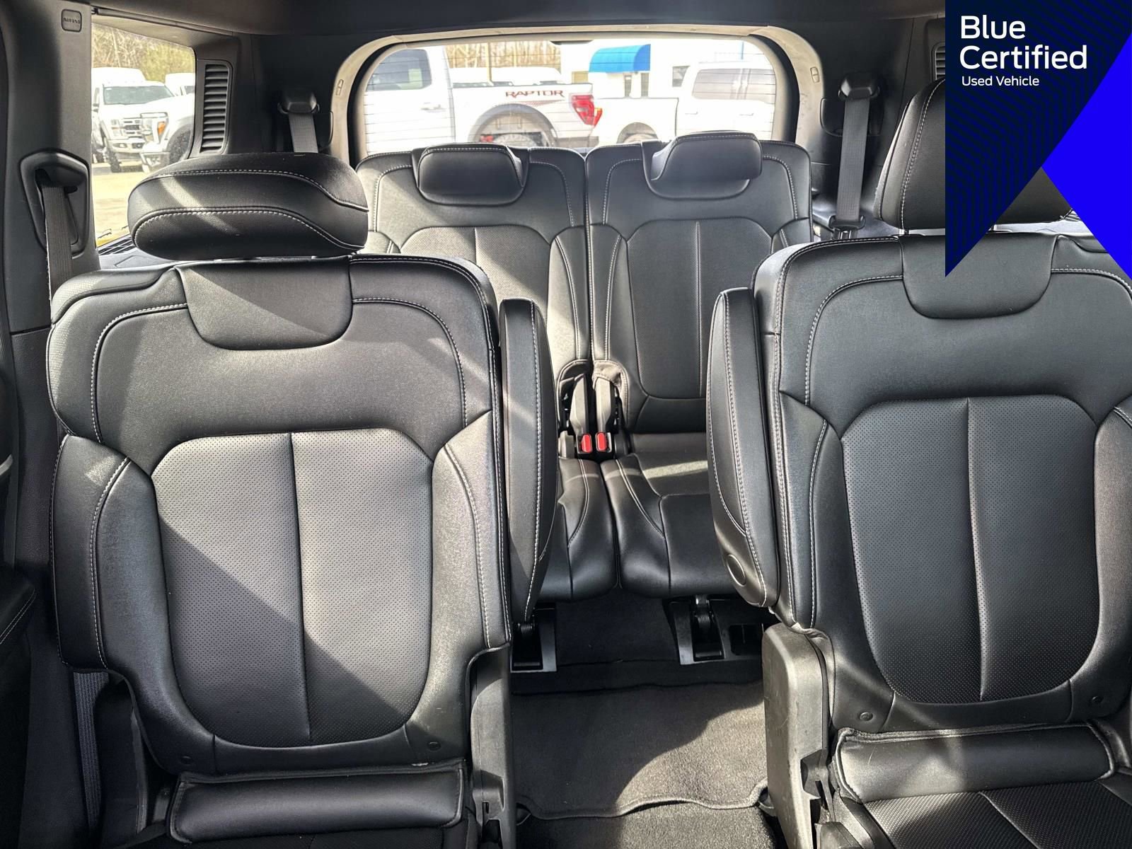 Used 2024 Jeep Grand Cherokee L Limited w/ Luxury Tech Group II image 15