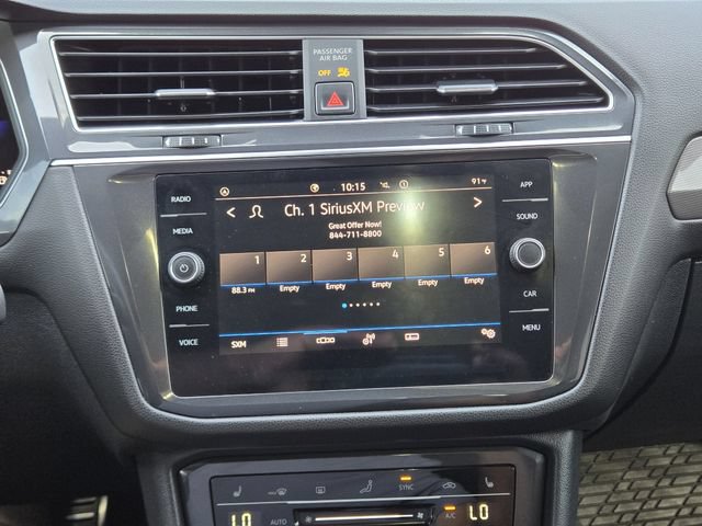 Used 2022 Volkswagen Tiguan SE R-Line FWD image 16