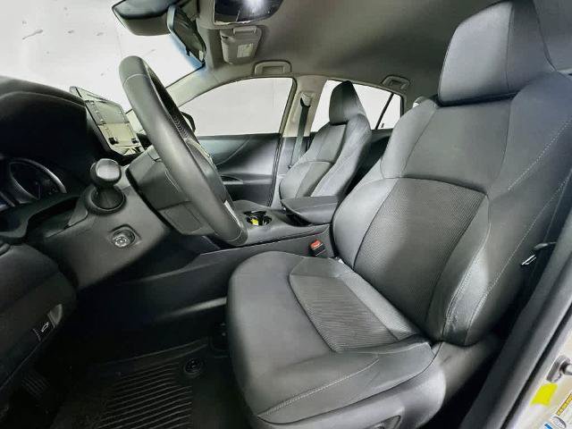 Used 2021 Toyota Venza LE AWD/4WD image 12