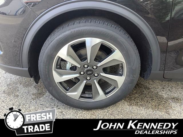 Certified 2023 Ford Escape Platinum AWD/4WD image 36