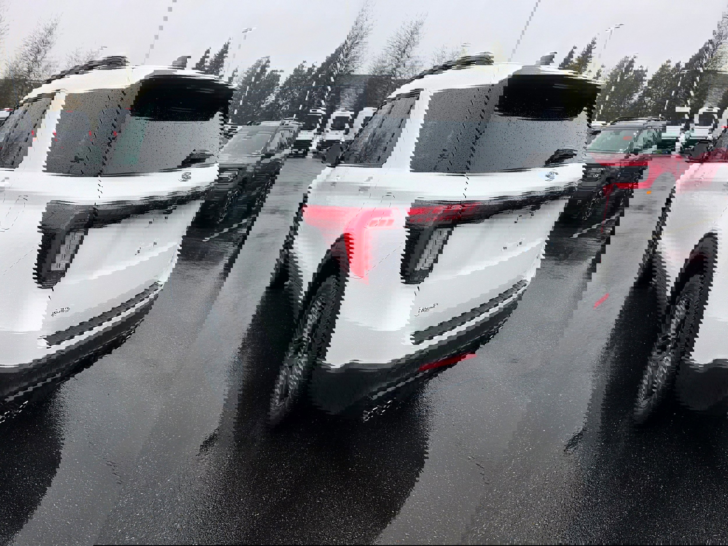 Certified 2025 Ford Explorer ST image 5