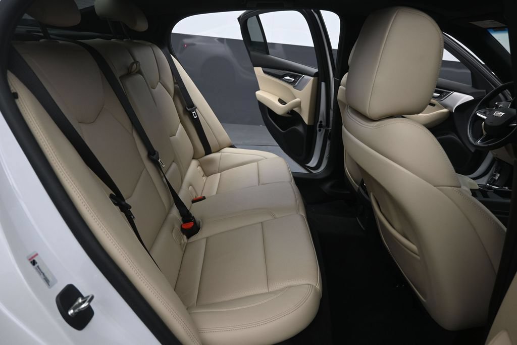 Used 2020 Cadillac CT5 Premium Luxury RWD image 2