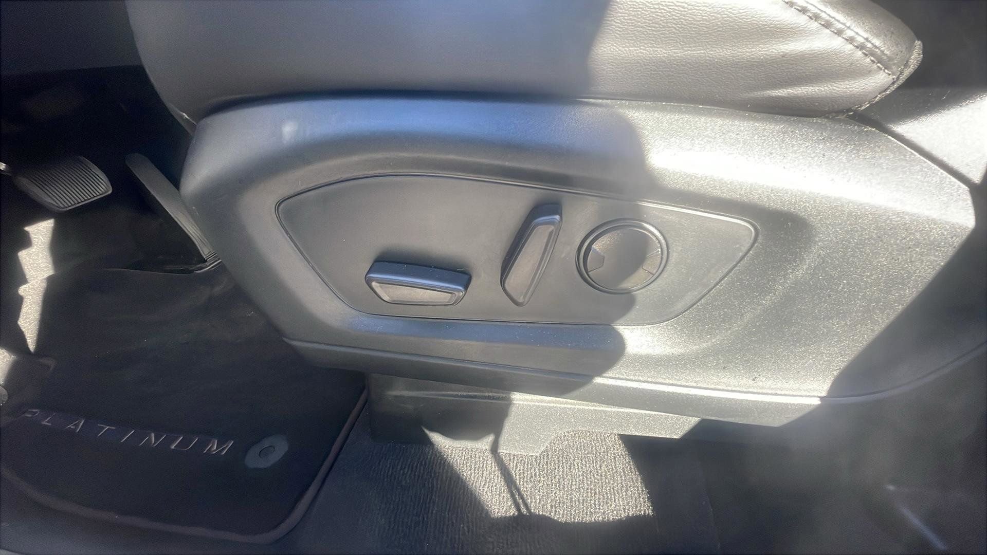 Certified 2023 Ford Explorer Platinum w/ Class IV Trailer Tow Package image 26