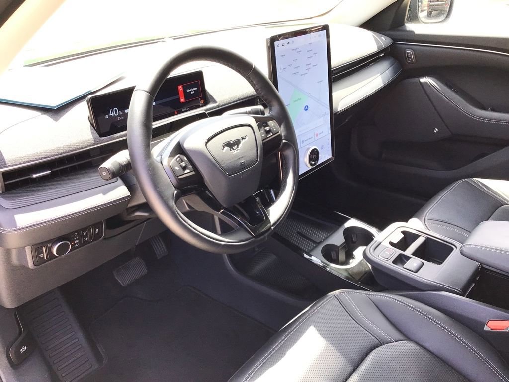 Certified 2025 Ford Mustang Mach-E Premium image 10