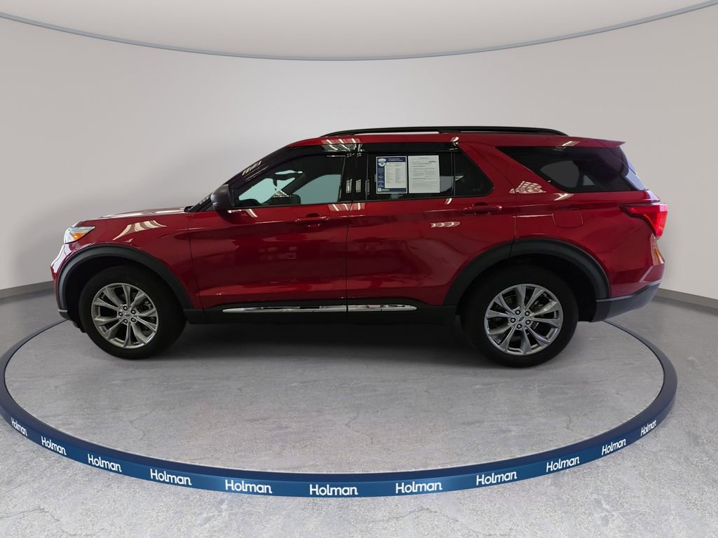 Certified 2023 Ford Explorer XLT w/ Equipment Group 202A AWD/4WD image 9