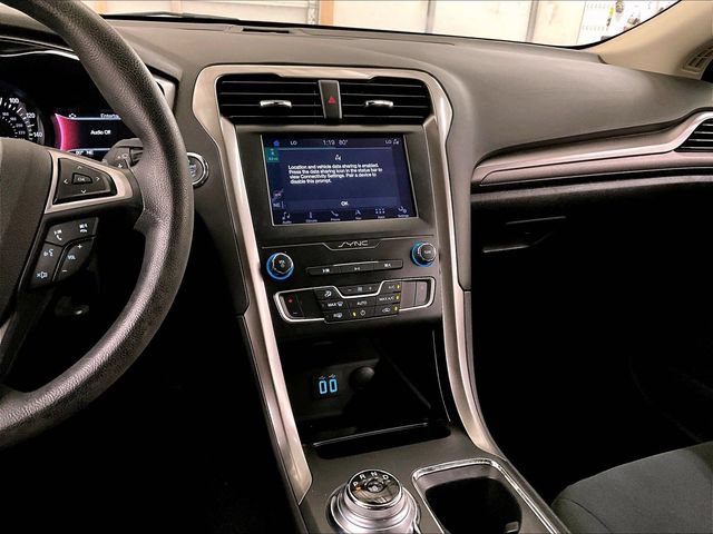 Certified 2019 Ford Fusion SE FWD image 6