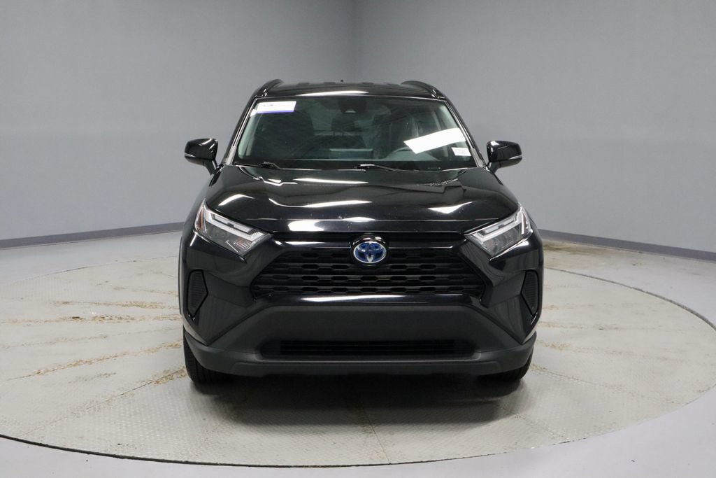 Used 2024 Toyota RAV4 XLE AWD/4WD image 7