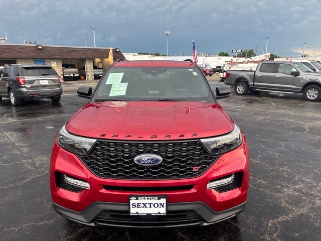 Certified 2022 Ford Explorer ST w/ Equipment Group 401A AWD/4WD image 2