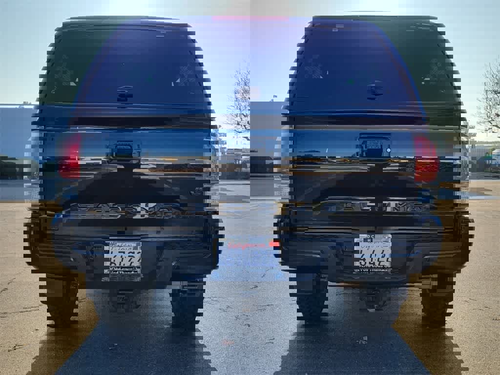 Used 2020 Toyota Tacoma TRD Sport image 4