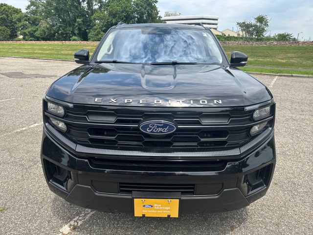 Certified 2025 Ford Expedition Max Active AWD/4WD image 3