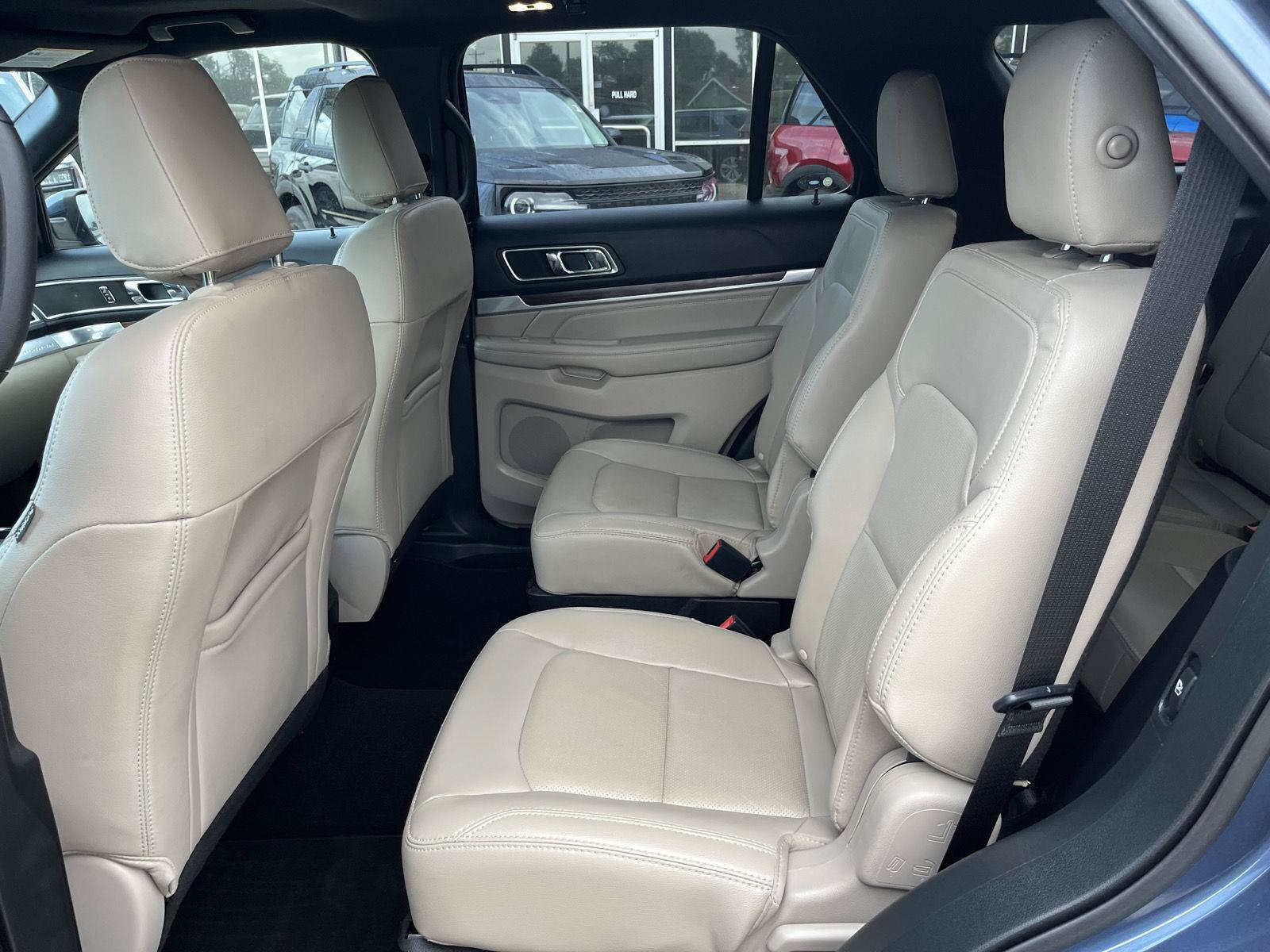 Certified 2019 Ford Explorer Limited AWD/4WD image 10