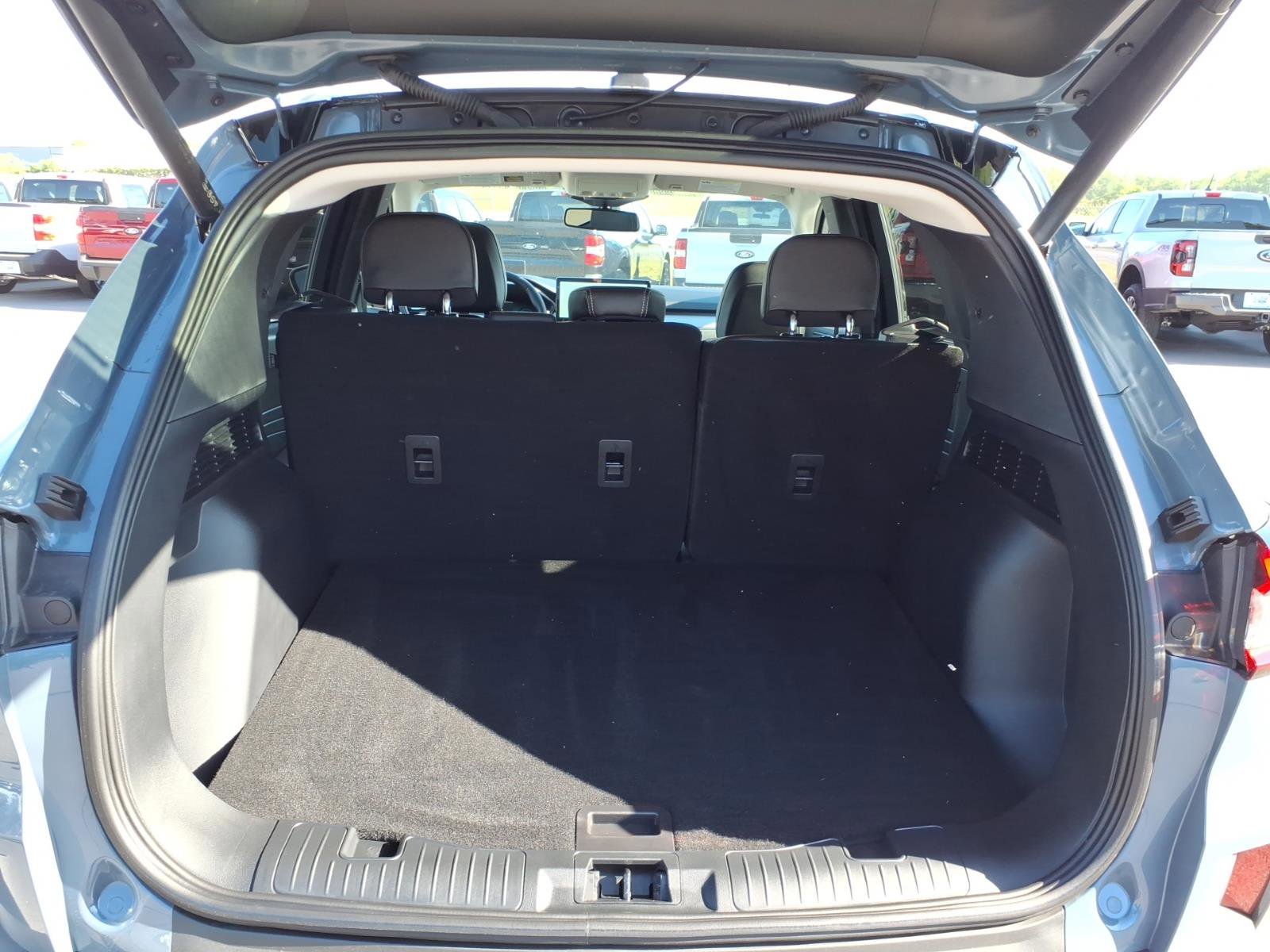 Certified 2026 Ford Escape Platinum w/ Premium Technology Package AWD/4WD image 10