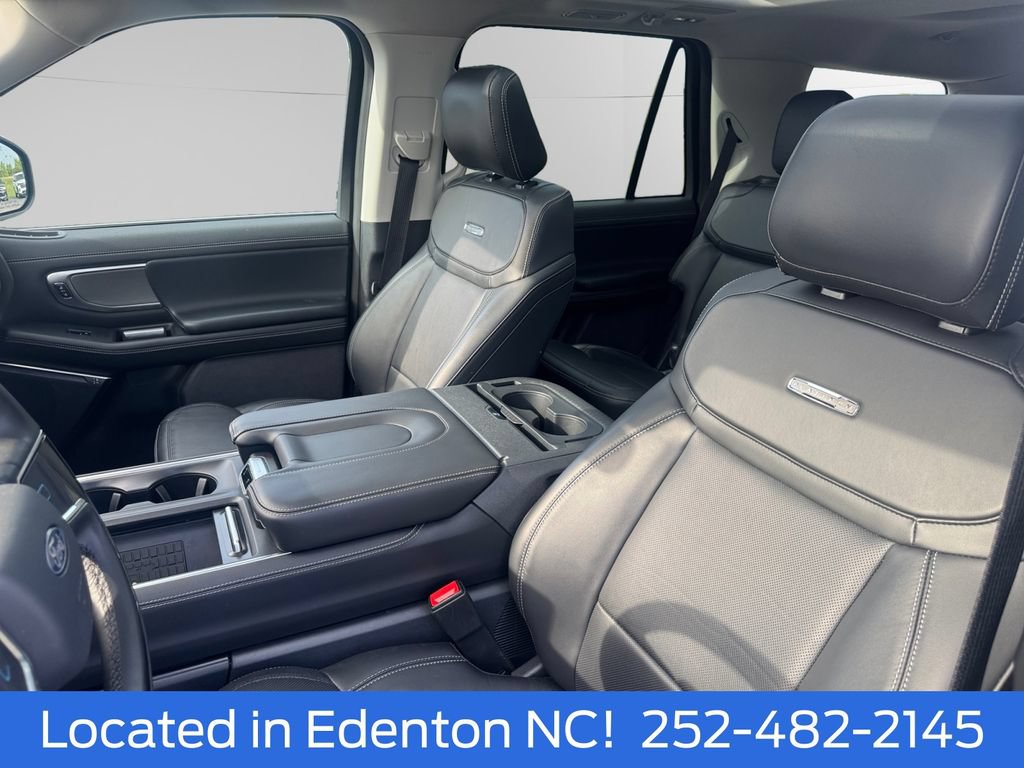 Certified 2025 Ford Expedition Platinum w/ Driver's Package AWD/4WD image 10
