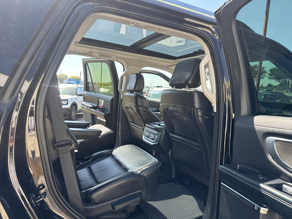 Certified 2025 Ford Expedition Platinum AWD/4WD image 27