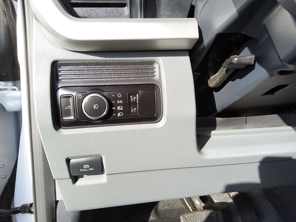 Certified 2023 Ford F550 XL image 20