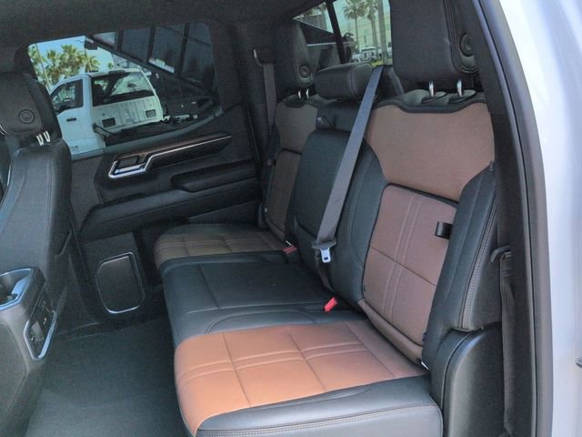 Used 2024 Chevrolet Silverado 1500 High Country w/ Technology Package image 14