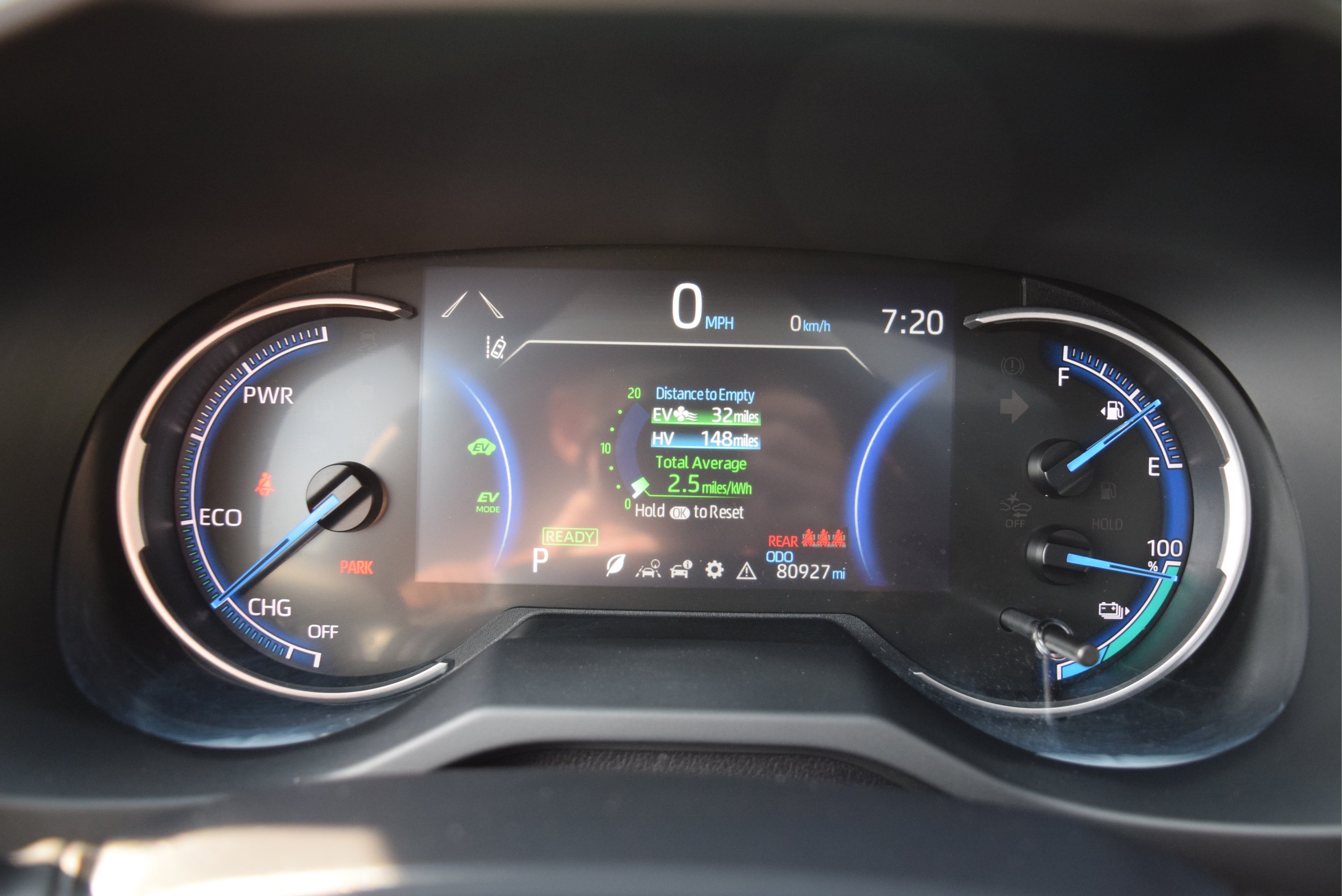 Used 2021 Toyota RAV4 SE w/ Weather & Moonroof Package AWD/4WD image 14