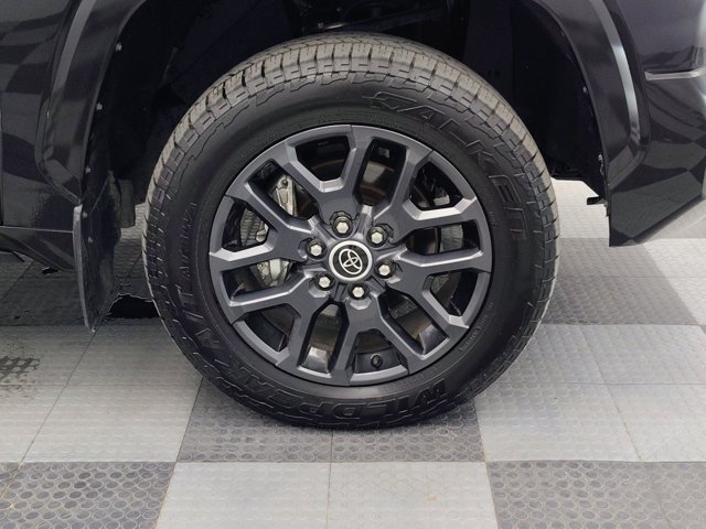 Used 2023 Toyota Tundra Platinum w/ Advanced Package AWD/4WD image 14