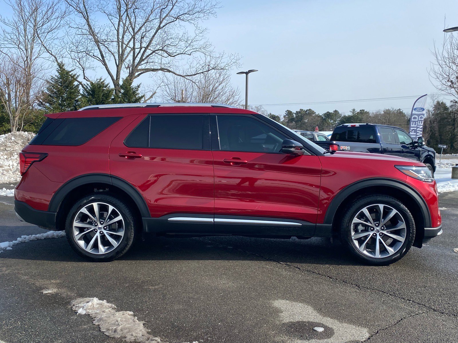 Certified 2025 Ford Explorer Platinum w/ Ultimate Package image 3