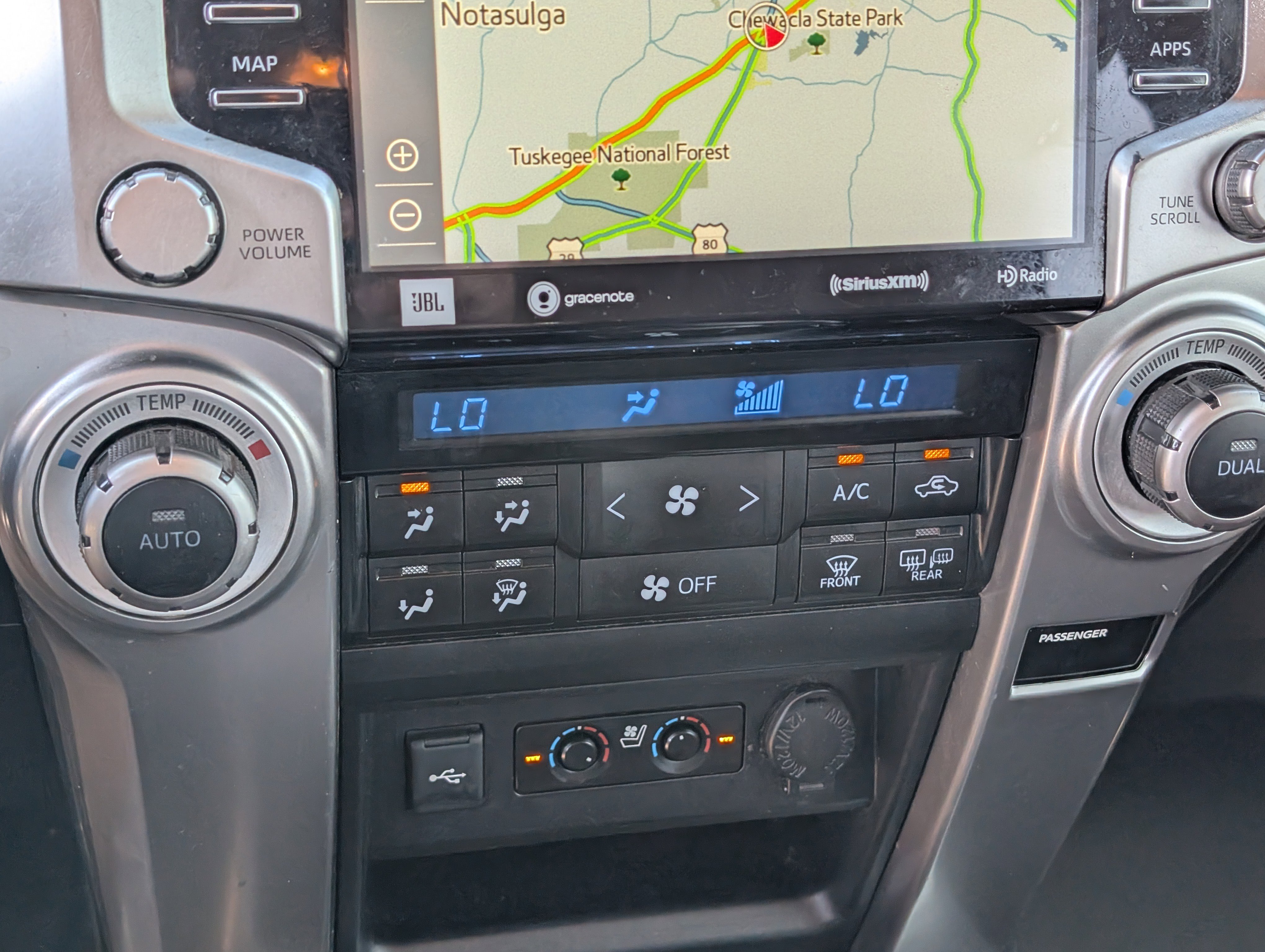 Used 2021 Toyota 4Runner Limited image 28