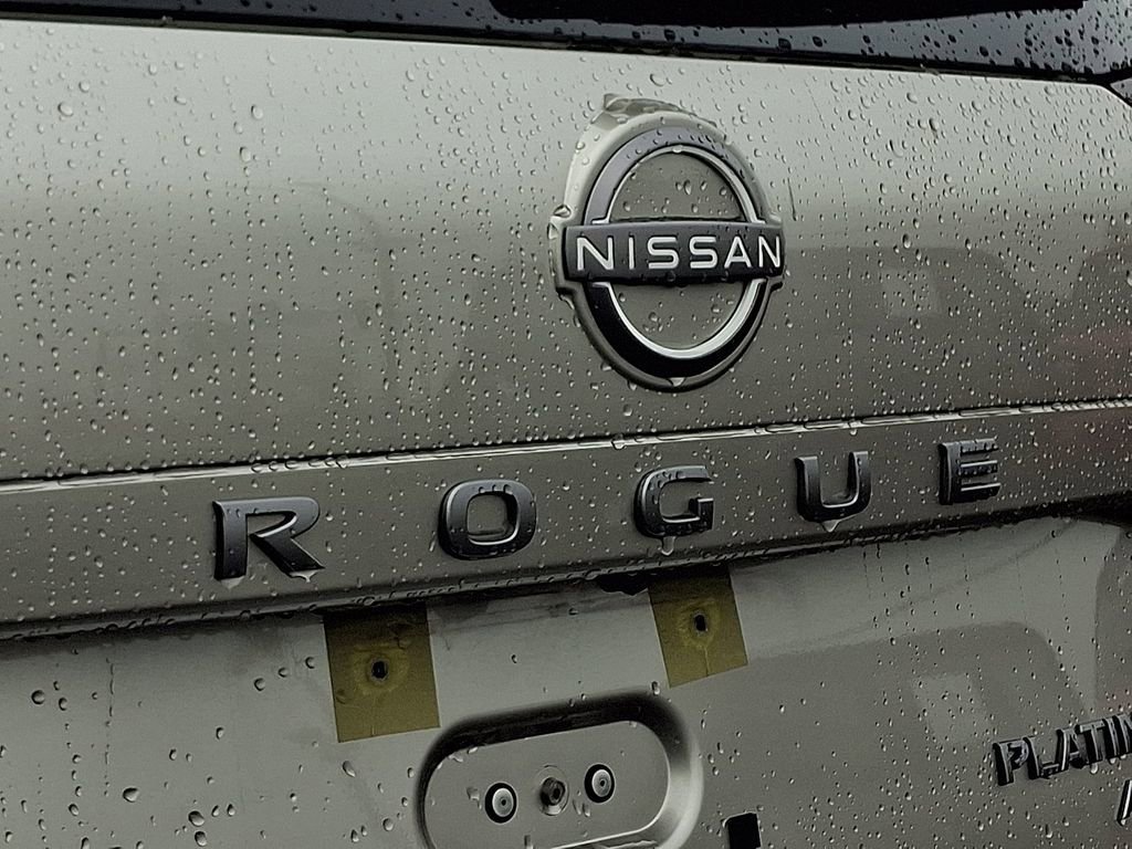 Used 2024 Nissan Rogue Platinum w/ Platinum Premium Package image 36