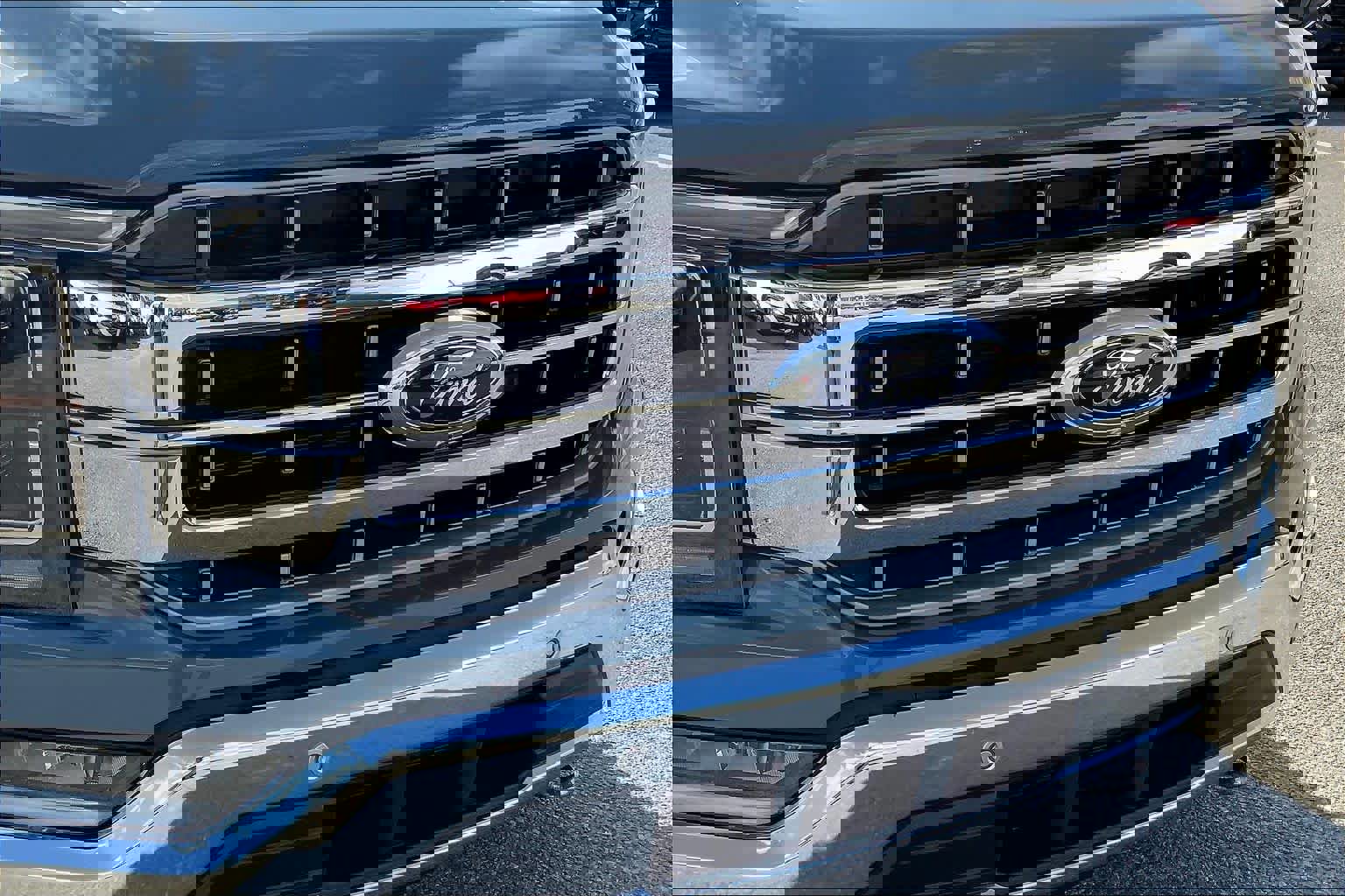 Certified 2023 Ford F150 Lariat w/ Equipment Group 502A High image 29