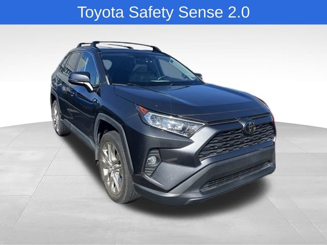 Used 2019 Toyota RAV4 XLE Premium w/ Cold Weather Package AWD/4WD video 1