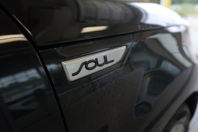 Used 2017 Kia Soul FWD image 15