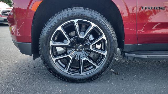 Used 2021 Chevrolet Tahoe RST w/ Luxury Package AWD/4WD image 9