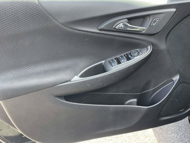 Used 2025 Chevrolet Malibu LT FWD image 23
