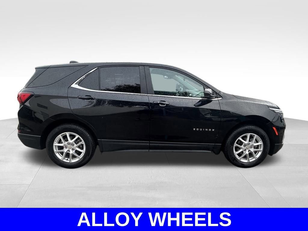 Used 2024 Chevrolet Equinox LT image 2