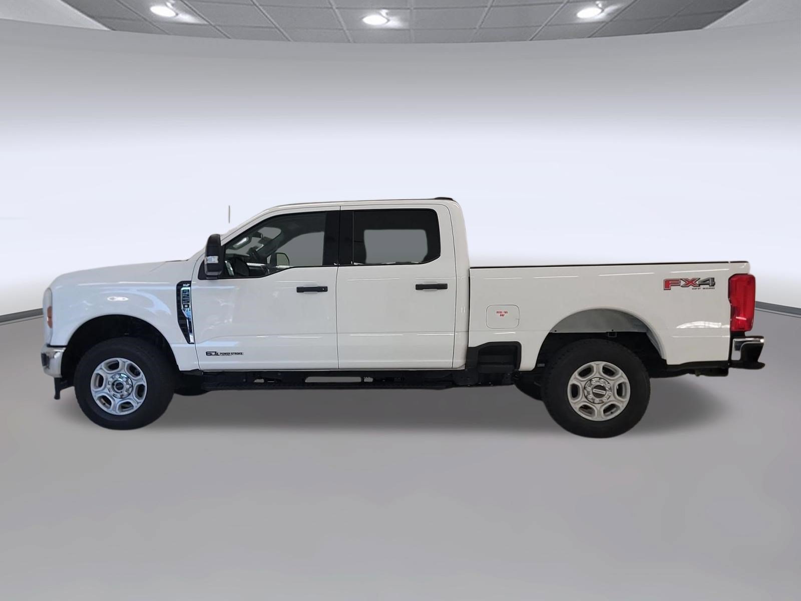 Certified 2025 Ford F250 XLT w/ FX4 Off-Road Package AWD/4WD image 2