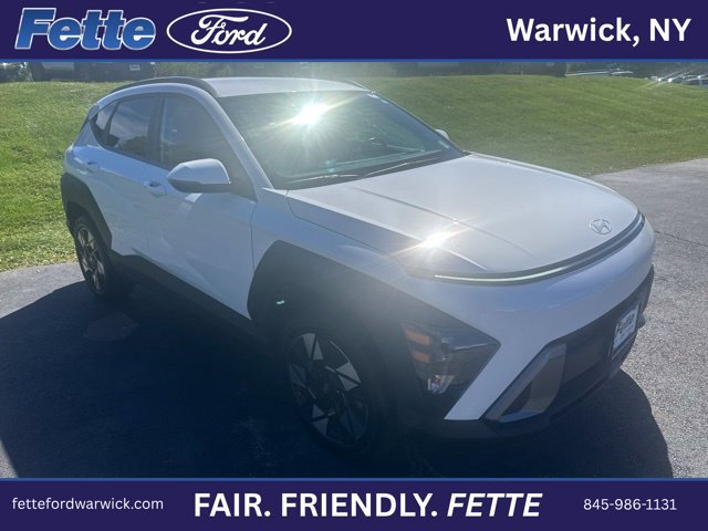 Used 2024 Hyundai Kona SEL AWD/4WD image 4