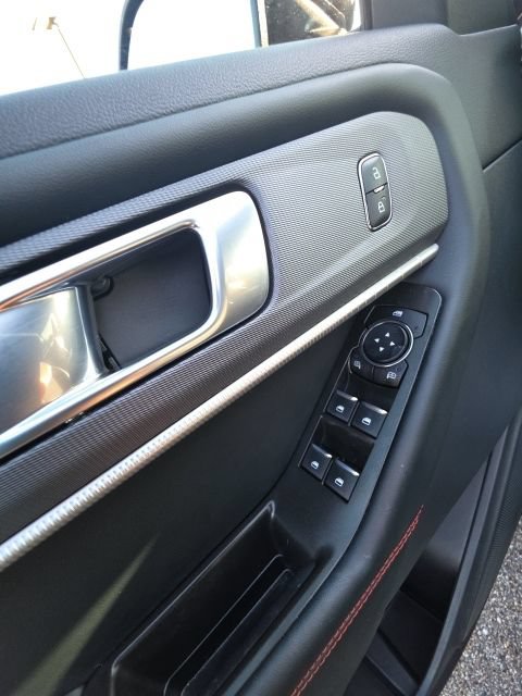 Certified 2025 Ford Explorer ST-Line RWD image 21