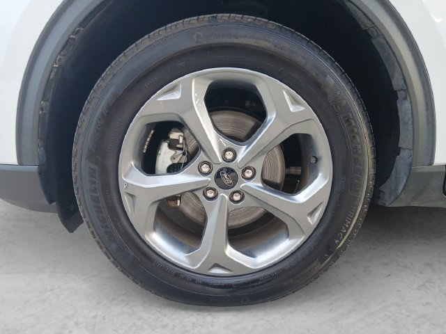 Certified 2025 Ford Escape ST-Line Select AWD/4WD image 24