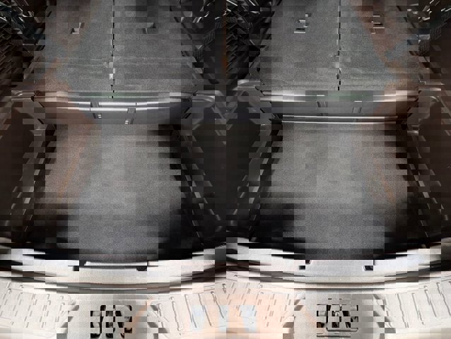 Certified 2023 Ford Explorer King Ranch w/ Technology Package image 24