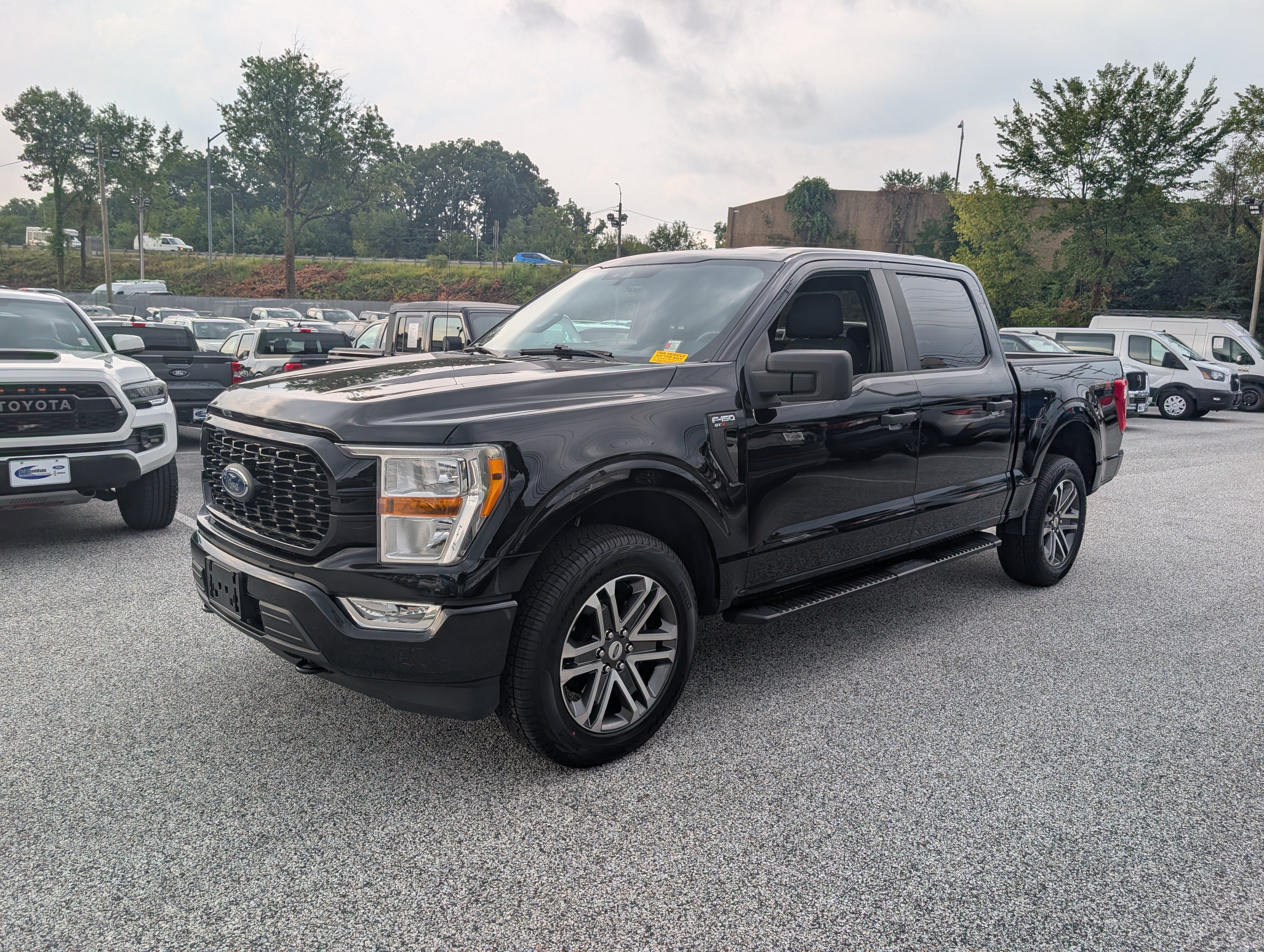 Certified 2021 Ford F150 XL w/ STX Appearance Package AWD/4WD image 2