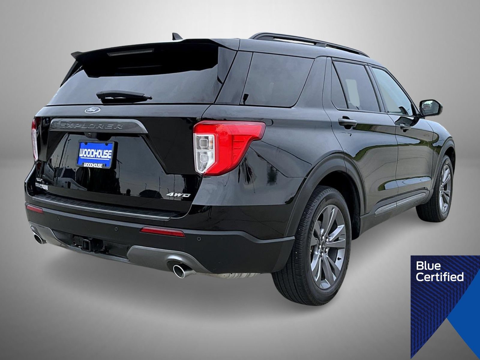 Certified 2023 Ford Explorer XLT w/ Equipment Group 202A AWD/4WD image 5